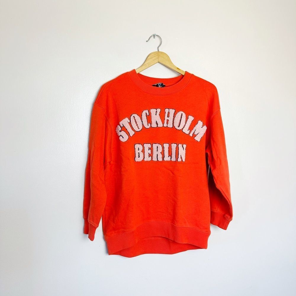 CLEARANCE! Men’s Orange H&M Crew Sweatshirt Size XS EUC